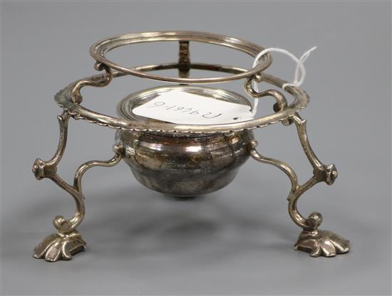 A George II silver tripod spirit burner stand, Ayme Videau London, 1756, 9 oz.